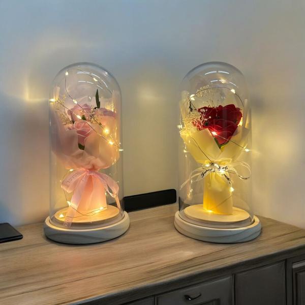 Rosa con Ramo en Capsula con Luz