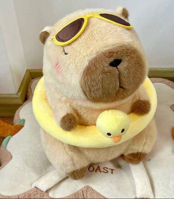 Peluche Capibara 36cm Playero