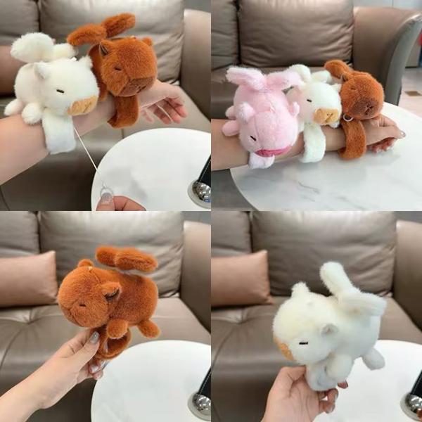 Peluche Pulsera Capibara con Alas