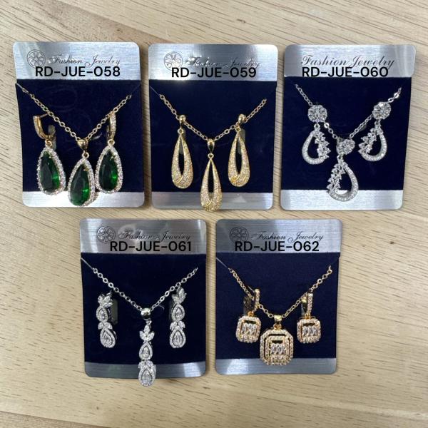 Conjunto Aretes y Cadena de Acero RD-JUE